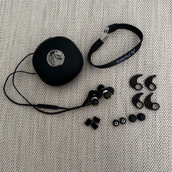 Jay Bird Wireless Ear Buds - Picture 3 of 5